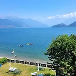 Nido Riva Cigno Apartment *